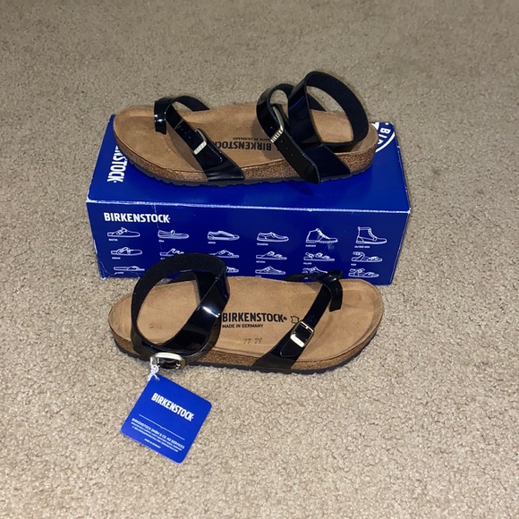 Birkenstock | Shoes | Birkenstock Yara Black Patent Size 8 | Poshmark